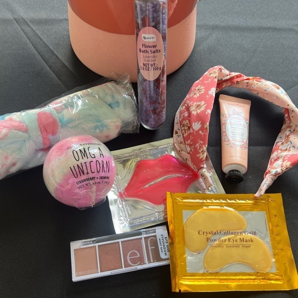 New You Beauty Spa Bundle Basket
